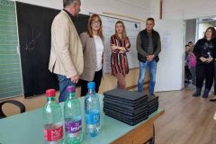 IMG-1ffdbd0c5e80e56b1d9adb3b6319e450-V